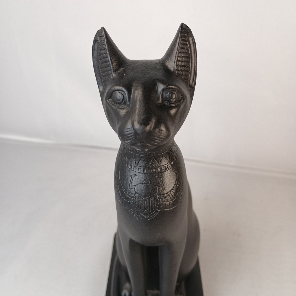 Vintage Egyptian Goddess Bastet Black Cat Epoxy/Resin Statue 8" Tall RAC - Picture 2 of 8